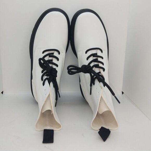 Forever 21 Womens NEW w/Tags White w/Black Combat Boots - sz. 7 - Picture 3 of 5